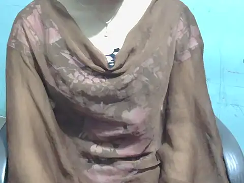 Snapshot of lovely_soniya chatting on September 2025 05:42:01 AM lovely soniya online show from September 2025 05:42:01 AM