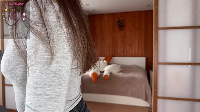 PlumyBun online show from September 2025 04:25:02 AM