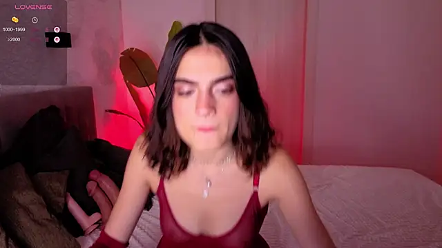 Snapshot of NIghtFloat chatting on September 2025 10:37:02 PM NIghtFloat online show from September 2025 10:37:02 PM