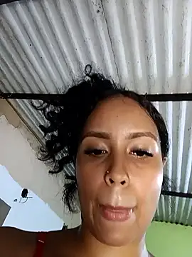 Snapshot of Fernanda30 chatting on May 2026 11:45:02 PM Fernanda30 online show from May 2026 11:45:02 PM