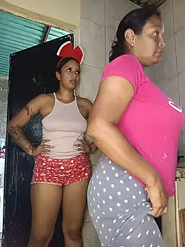 Snapshot of Fernanda30 chatting on June 2026 02:19:01 PM Fernanda30 online show from June 2026 02:19:01 PM