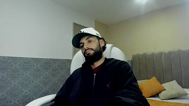 Snapshot of Ryan_Jackson_ chatting on September 2025 01:06:01 AM Ryan Jackson online show from September 2025 01:06:01 AM