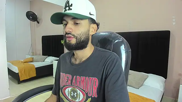 Snapshot of Ryan_Jackson_ chatting on November 2025 05:39:02 AM Ryan Jackson online show from November 2025 05:39:02 AM