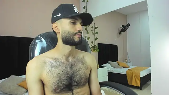 Snapshot of Ryan_Jackson_ chatting on November 2025 06:16:02 AM Ryan Jackson online show from November 2025 06:16:02 AM