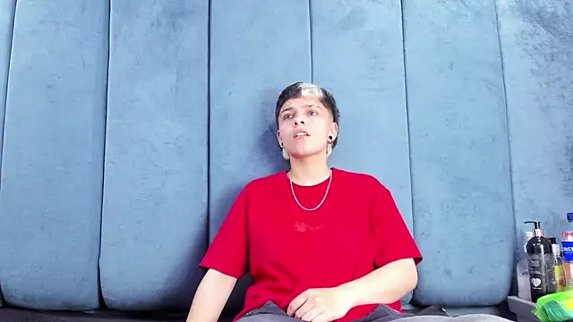 Megan Thompson  online show from April 2026 02:47:01 AM