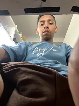 Oqui online show from April 2026 08:11:01 PM