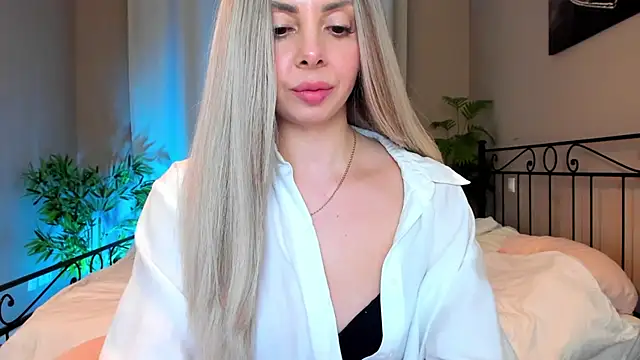 VelvetEliza online show from March 2026 10:26:01 PM