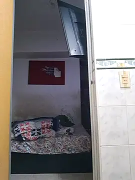 Snapshot of SweettyNaugthy chatting on September 2025 07:10:01 AM SweettyNaugthy online show from September 2025 07:10:01 AM