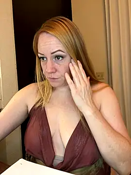 Snapshot of ChiliRoja chatting on November 2025 07:40:02 AM ChiliRoja online show from November 2025 07:40:02 AM