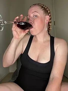 ChiliRoja online show from May 2026 05:02:02 AM