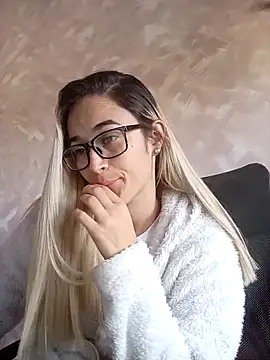 Snapshot of Mariam_Arango chatting on October 2025 09:23:01 PM Mariam Arango online show from October 2025 09:23:01 PM