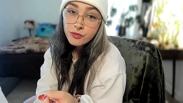 Alix Valentine online show from October 2025 04:13:01 PM