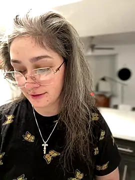 Snapshot of Alix_Valentine chatting on December 2025 05:19:02 PM Alix Valentine online show from December 2025 05:19:02 PM