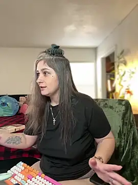 Snapshot of Alix_Valentine chatting on January 2026 05:38:02 PM Alix Valentine online show from January 2026 05:38:02 PM