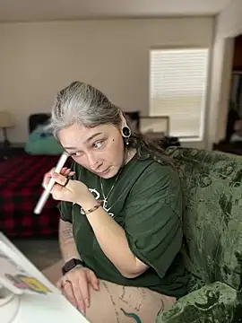 Snapshot of Alix_Valentine chatting on January 2026 05:40:01 PM Alix Valentine online show from January 2026 05:40:01 PM