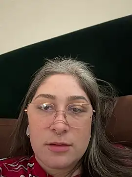 Snapshot of Alix_Valentine chatting on February 2026 07:21:02 PM Alix Valentine online show from February 2026 07:21:02 PM