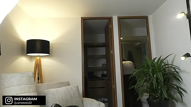 DeusbelliS online show from April 2026 11:21:02 PM