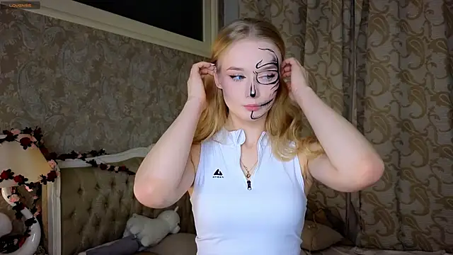 Emma Frosty online show from October 2025 06:20:02 PM