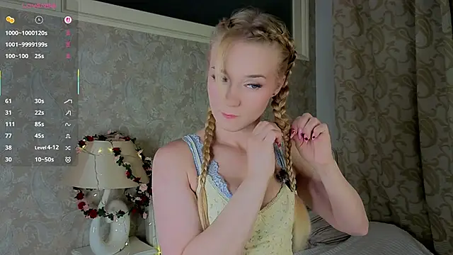 Snapshot of Emma_Frosty chatting on June 2026 10:19:02 PM Emma Frosty online show from June 2026 10:19:02 PM