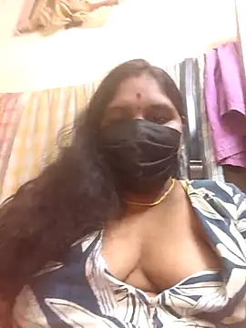 Snapshot of Villageanuty chatting on November 2025 10:17:01 AM Villageanuty online show from November 2025 10:17:01 AM