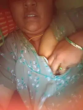 Snapshot of Villageanuty chatting on November 2025 01:21:02 PM Villageanuty online show from November 2025 01:21:02 PM