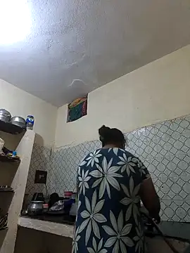 Snapshot of Villageanuty chatting on November 2025 04:44:02 AM Villageanuty online show from November 2025 04:44:02 AM