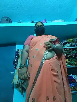 Snapshot of Villageanuty chatting on January 2026 04:51:01 AM Villageanuty online show from January 2026 04:51:01 AM