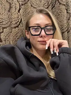 Snapshot of ChristyMarshall chatting on October 2025 10:01:01 PM ChristyMarshall online show from October 2025 10:01:01 PM