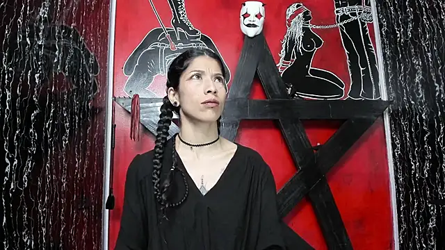 Snapshot of damian_and_tiana chatting on February 2026 05:15:01 AM damian and tiana online show from February 2026 05:15:01 AM