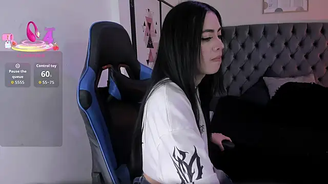 Anya Belth online show from December 2025 08:14:01 PM