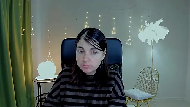 MartaEdams online show from February 2026 06:22:01 AM