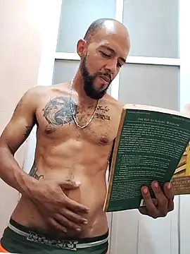 Snapshot of wolfsexmxn chatting on September 2025 09:15:01 PM wolfsexmxn online show from September 2025 09:15:01 PM