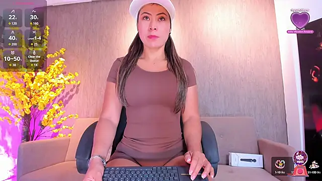 miacox 23 online show from October 2025 10:37:02 AM