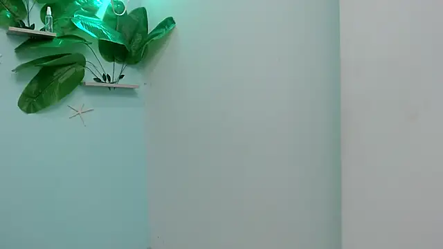 eladyrous98 online show from November 2025 02:08:02 PM