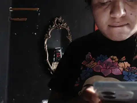 Snapshot of Atenea69 chatting on October 2025 07:29:02 PM Atenea69 online show from October 2025 07:29:02 PM