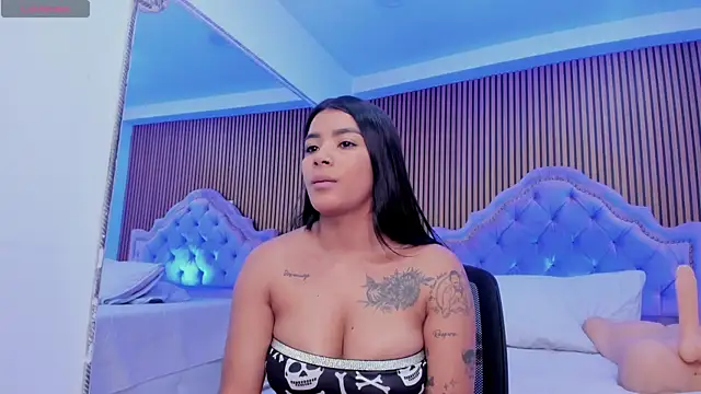 SelenaStonne online show from December 2025 08:49:02 PM