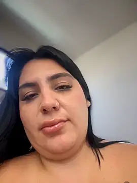 victoria amatista  online show from April 2026 09:12:02 PM