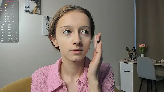 TaiteFairfield online show from February 2026 08:02:01 AM