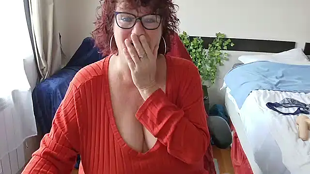 -Curvy- online show from November 2025 09:09:02 AM