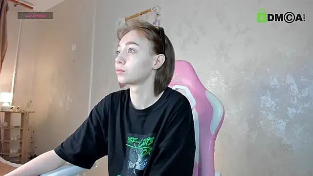 Skelerata online show from November 2025 01:04:02 AM