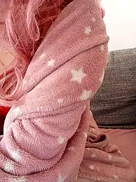 Snapshot of Alicia1010@xh chatting on October 2025 06:57:01 AM Alicia1010xh online show from October 2025 06:57:01 AM