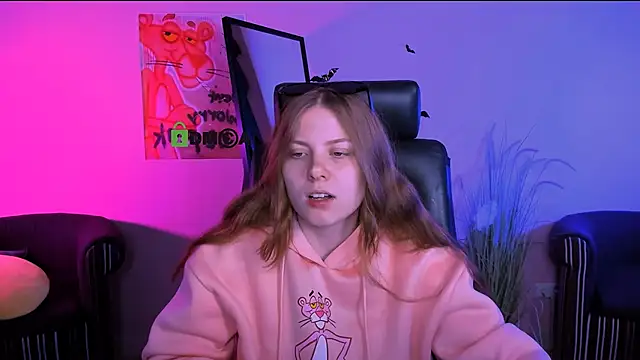 Snapshot of foxy_tease_ chatting on November 2025 09:42:02 AM foxy tease online show from November 2025 09:42:02 AM