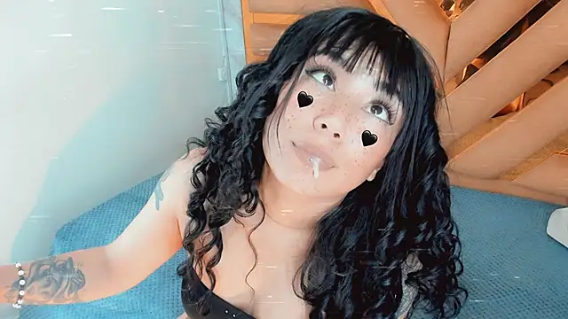 Snapshot of Soleil_66 chatting on February 2026 04:39:01 AM Soleil 66 online show from February 2026 04:39:01 AM