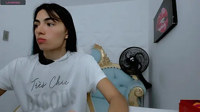 eimy skinny  online show from January 2026 12:31:01 PM