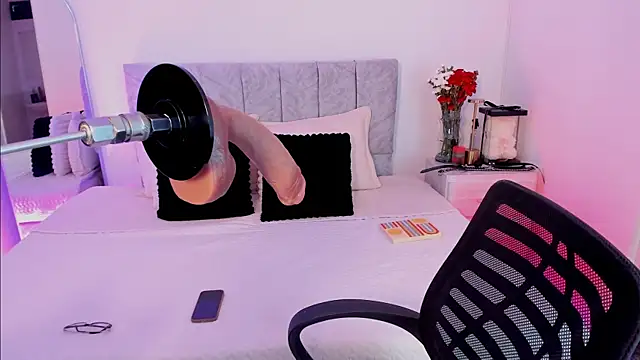 Taylormaxwell online show from January 2026 09:41:01 PM