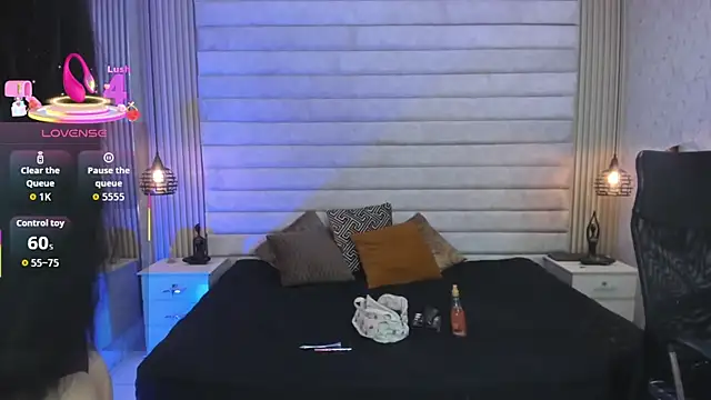 Snapshot of VictoriaaBlair chatting on February 2026 01:09:02 PM VictoriaaBlair online show from February 2026 01:09:02 PM