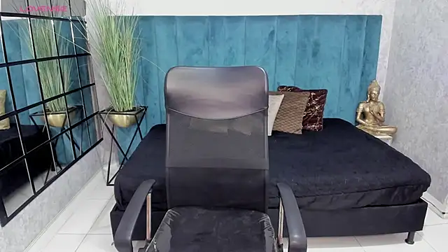 Snapshot of VictoriaaBlair chatting on February 2026 07:24:02 PM VictoriaaBlair online show from February 2026 07:24:02 PM