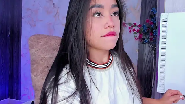 Eva cutte online show from November 2025 04:00:01 PM