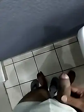 Leofj007 online show from November 2025 05:42:02 AM