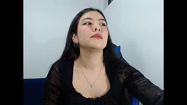 Snapshot of EloiseJun chatting on June 2026 04:50:02 AM EloiseJun online show from June 2026 04:50:02 AM